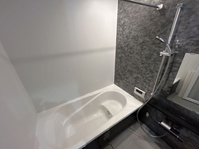 バス・シャワールーム　※別部屋の参考写真の為、現状優先です。