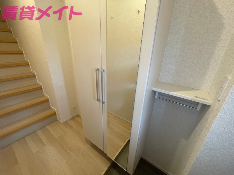 玄関　同型タイプ画像