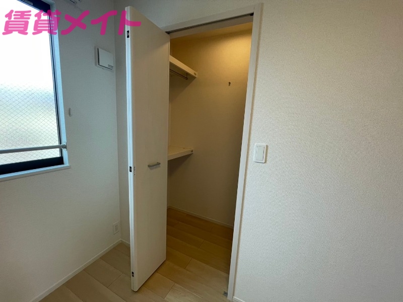 収納　同型タイプ画像