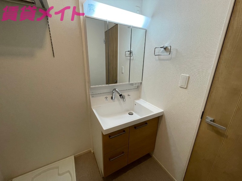 洗面設備　同型タイプ画像