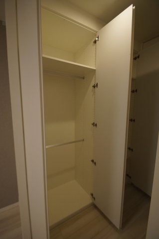 収納　クローゼットつき