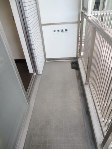 バルコニー　室内・室内設備