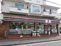 コンビニ　セブンイレブン（コンビニ）まで400m