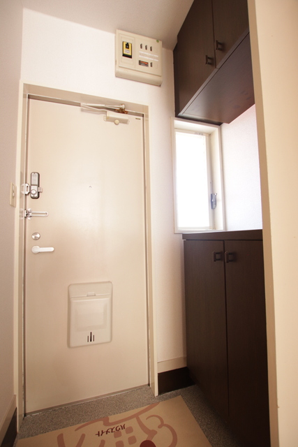 玄関　収納付き玄関♪