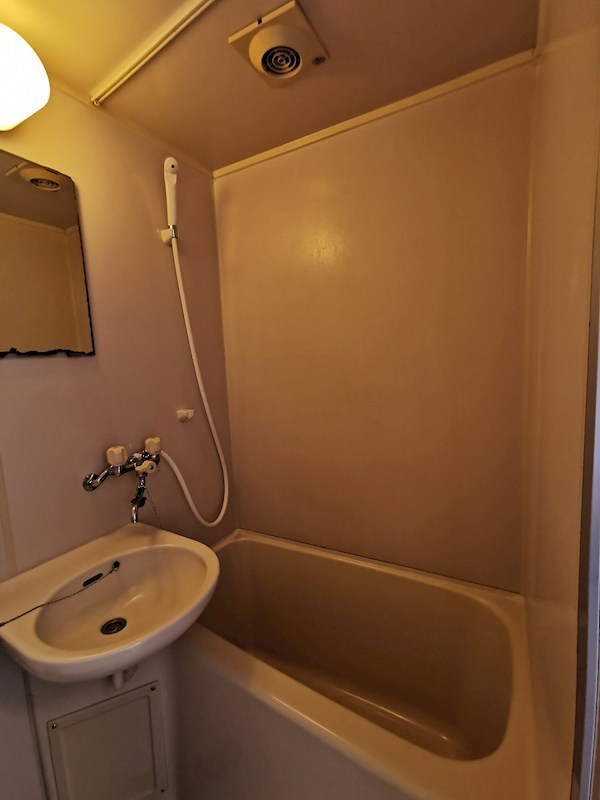 バス・シャワールーム　別部屋参考写真