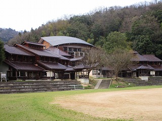 小学校　豊岡市立弘道小学校（小学校）まで1226m