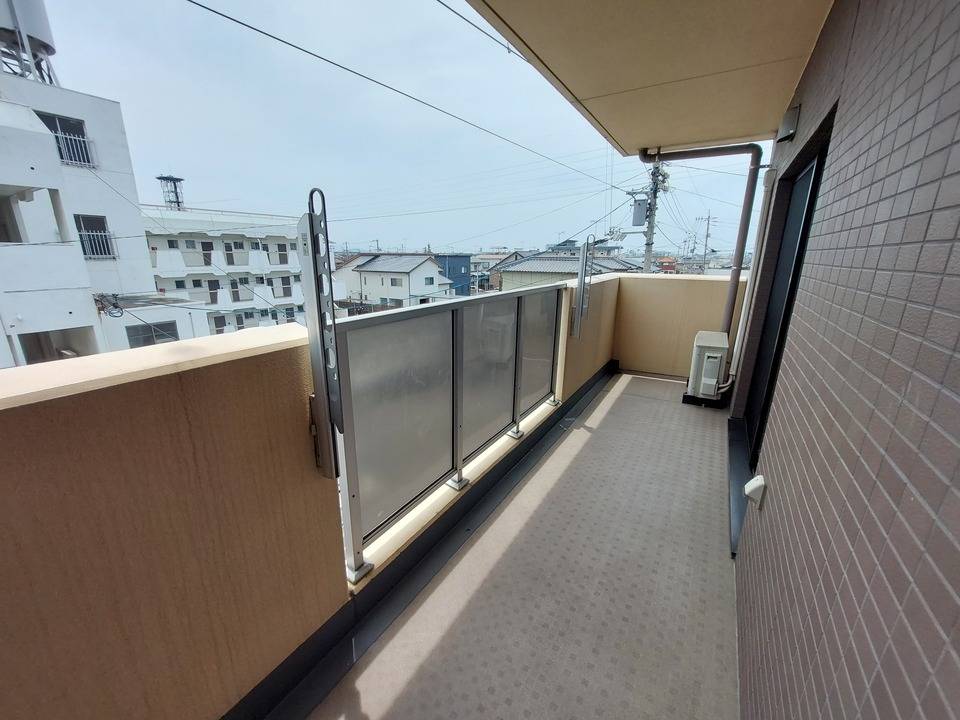 バルコニー　バルコニー