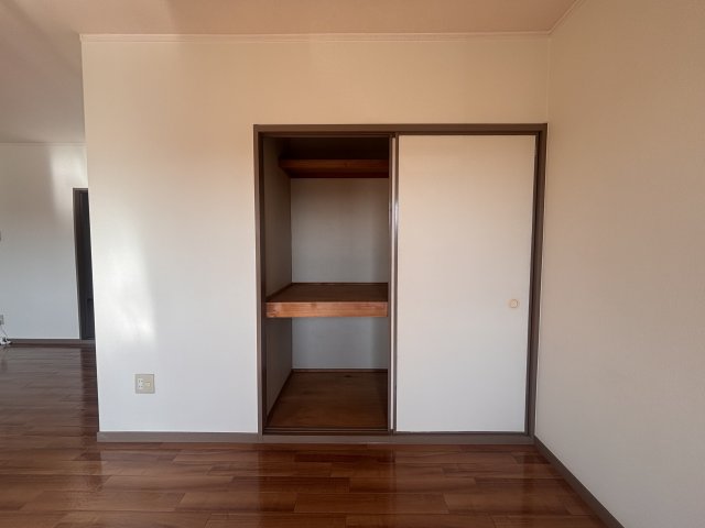 収納　荷物や衣類がたくさんあっても安心の収納力です