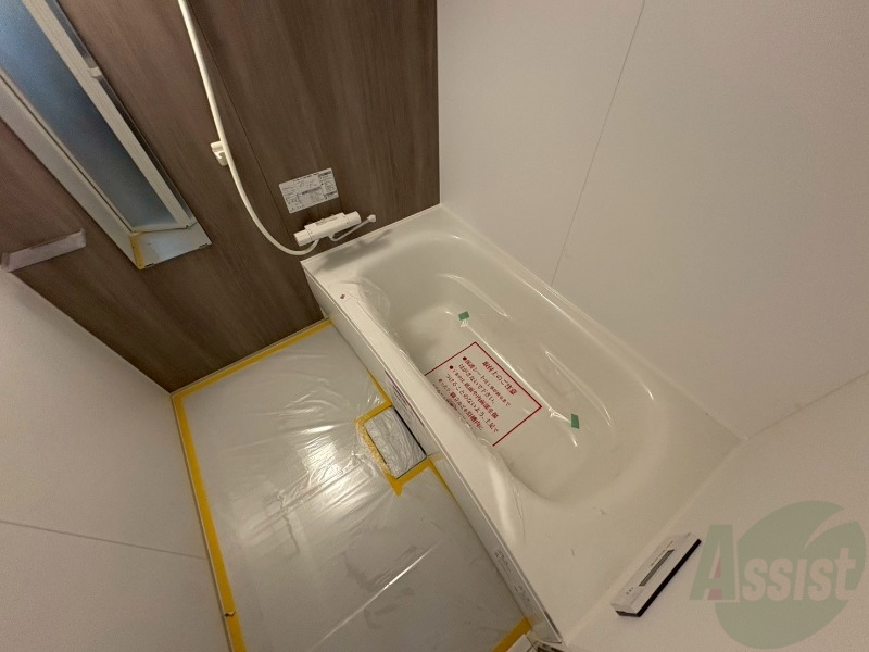 バス・シャワールーム　お風呂になります。一日の疲れを癒してくださいね。