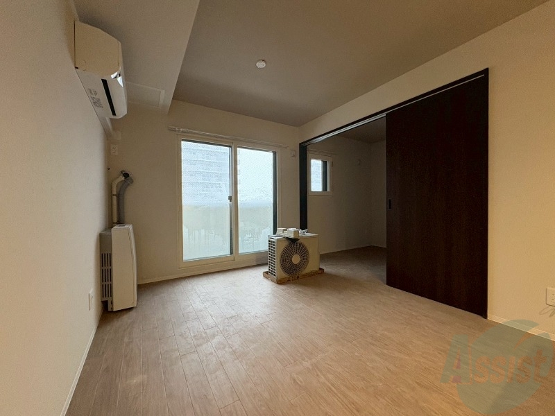 居室・リビング　広々としたリビングですね。使い勝手がよさそうですね！