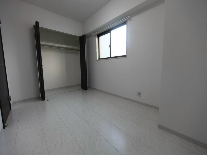 その他部屋・スペース　洋室6.1帖　クローゼット付（収納充実してます）