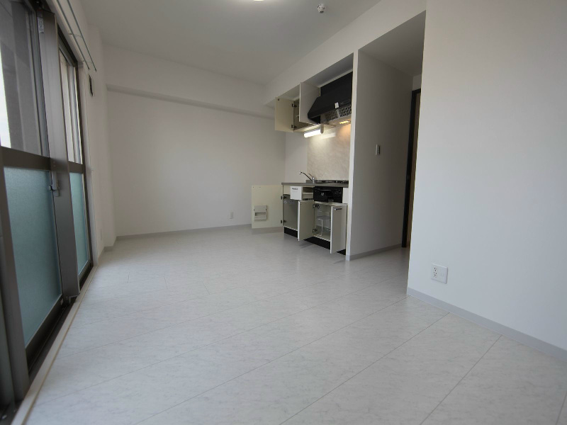 バルコニー　ＬＤＫ10.1帖　システムキッチン　バルコニー