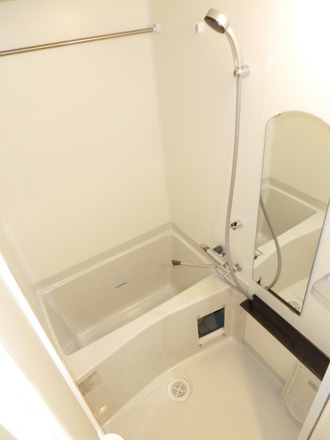 バス・シャワールーム　同物件別号室の写真です。