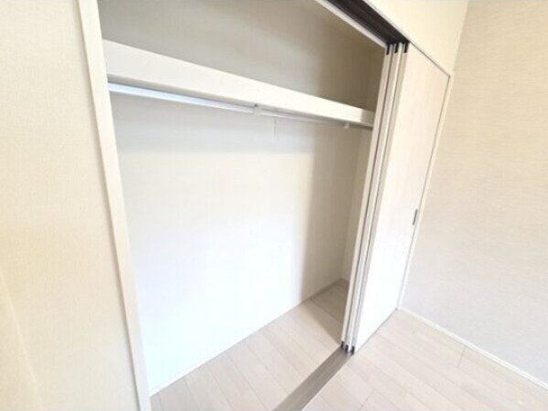 収納　クローゼット（収納充実してます）　同仕様写真