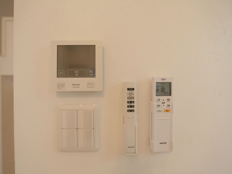 セキュリティ　ＴＶモニター付インターホン　同仕様写真