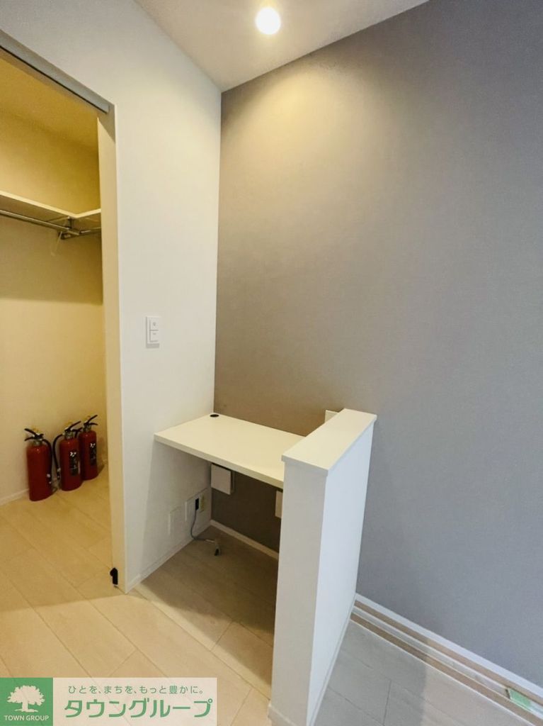 その他部屋・スペース　机