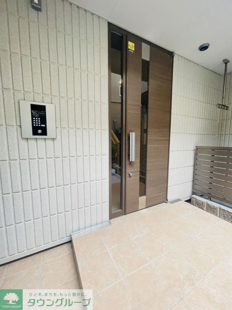 エントランス　エントランス