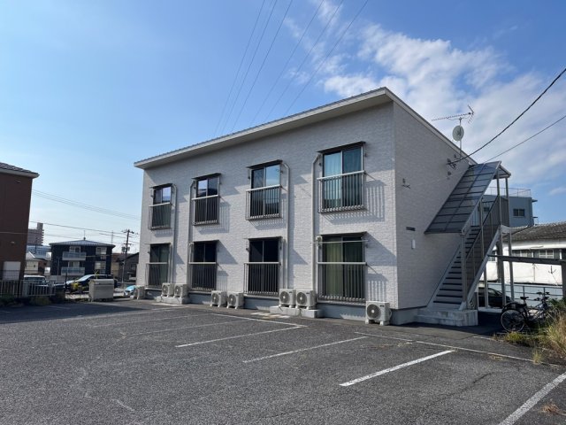 建物外観　外観は落ち着いています