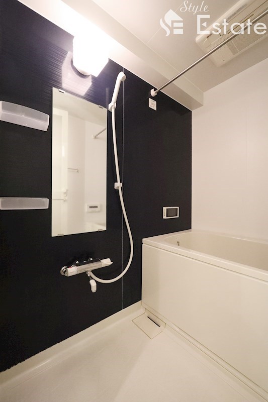 バス・シャワールーム　バスルーム　追い炊き機能付き