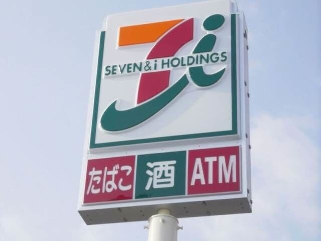 コンビニ　セブンイレブン札幌澄川駅前店（コンビニ）まで263m