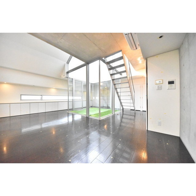 居室・リビング　当社提携物件の為、どこよりも安く早く安心してご契約できます。