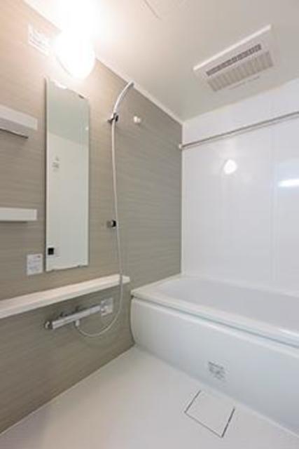 バス・シャワールーム　※写真は同タイプ住戸です。