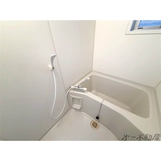 バス・シャワールーム　バスルーム