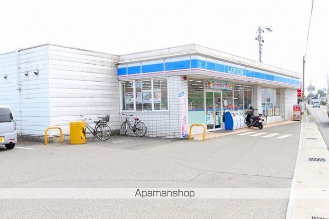 コンビニ　ローソン高松田村神社前（コンビニ）まで736m
