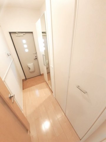 玄関　きれいな玄関です