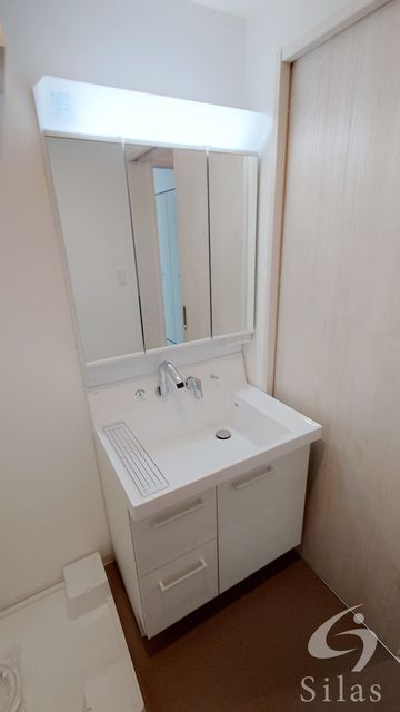 洗面設備　同仕様