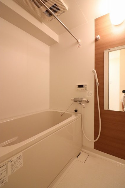 バス・シャワールーム　きれいなお風呂です