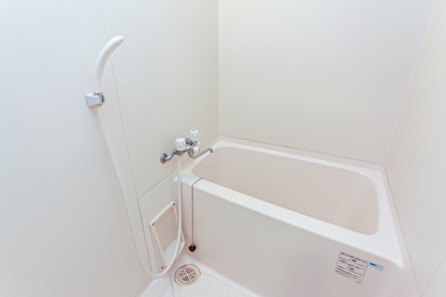 バス・シャワールーム　別号室のものです。現状優先になります。