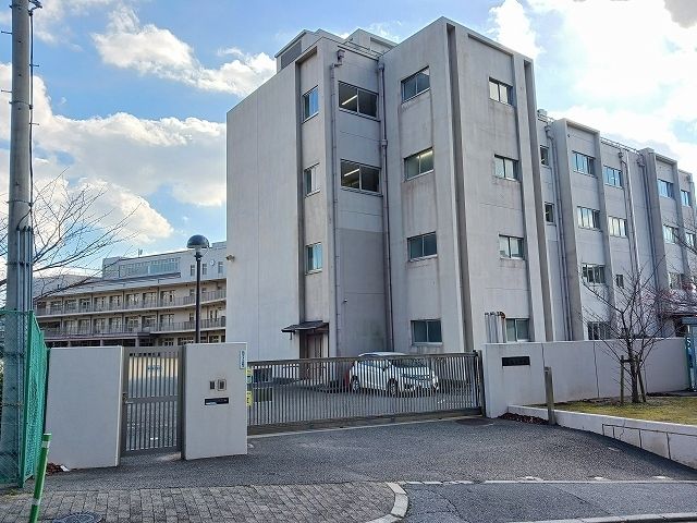 小学校　宝塚市立長尾小学校（小学校）まで1000m