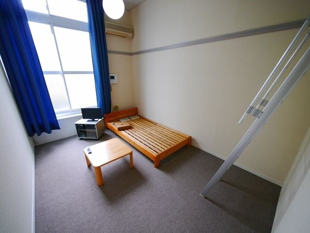 居室・リビング　★家具付きのお部屋です★