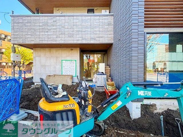 エントランス　駐車場