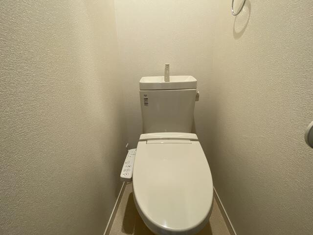 トイレ　落ち着いたトイレです