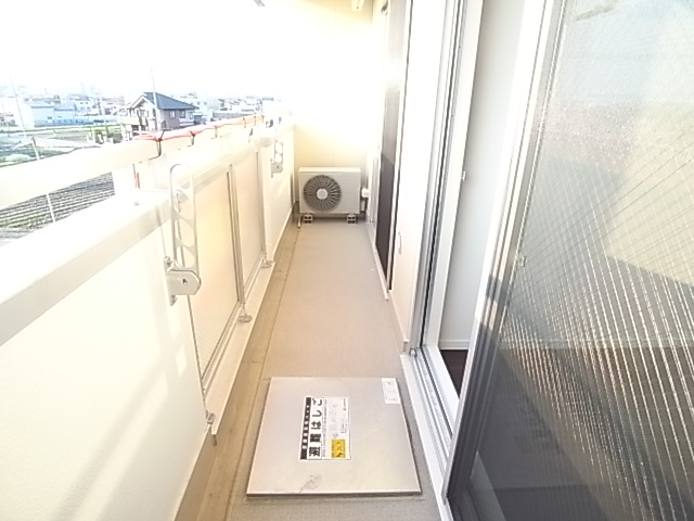 バルコニー　この写真は類似物件の写真です。