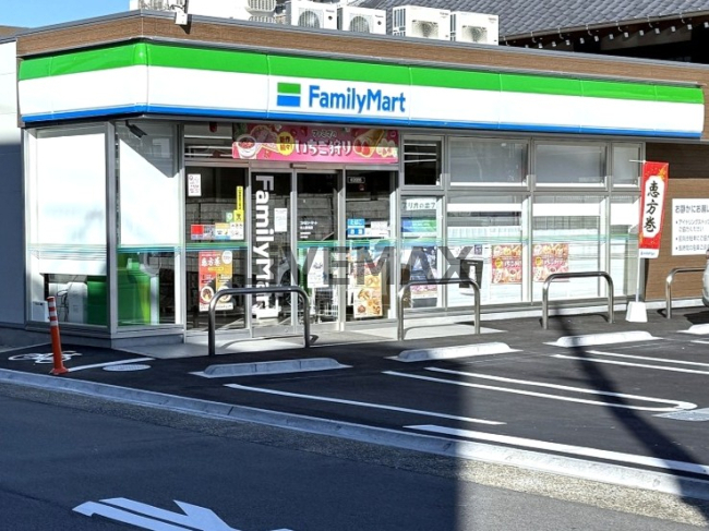 コンビニ　ファミリーマート 山下通店（コンビニ）まで521m