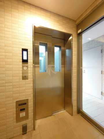 駐車場　一真舎