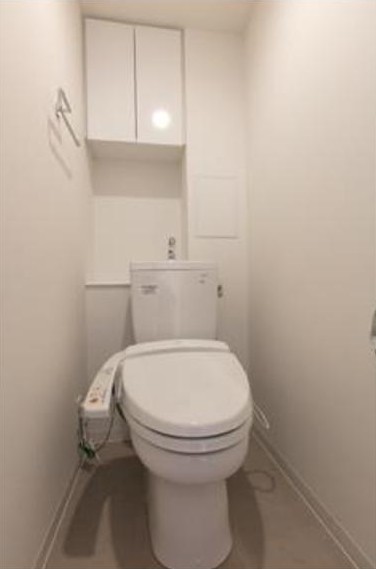 トイレ　反転タイプのお写真です