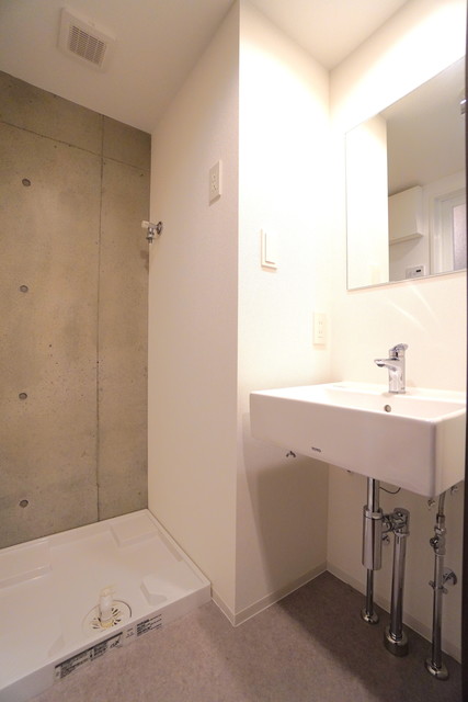 洗面設備　※写真は同タイプ住戸です。