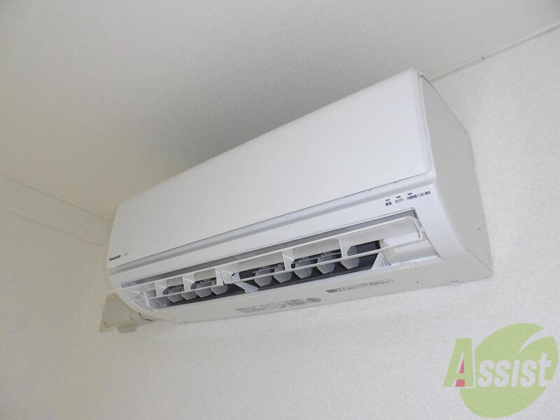 その他設備　エアコン、ついてます