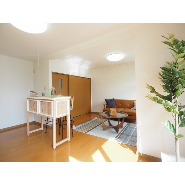 キッチン　※モデルルーム　家具は付きません。