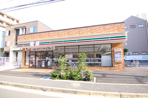 コンビニ　セブン-イレブン 葛西駅東店（コンビニ）まで129m