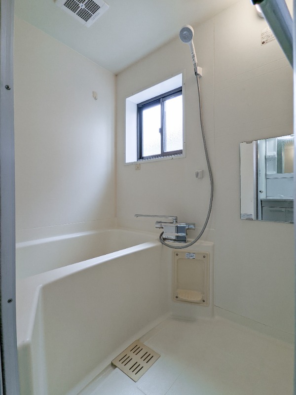 バス・シャワールーム　図面と現状に相違がある場合には現状を優先