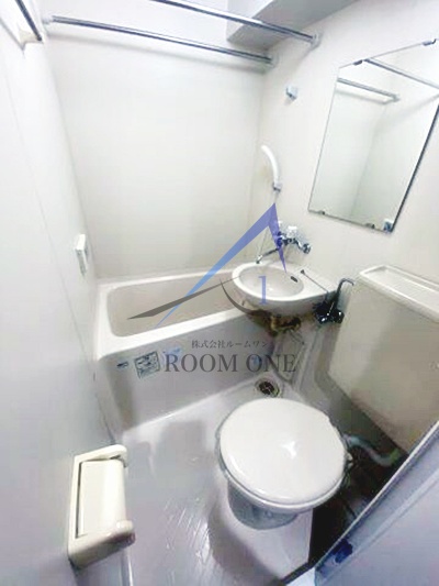 バス・シャワールーム　お風呂です。