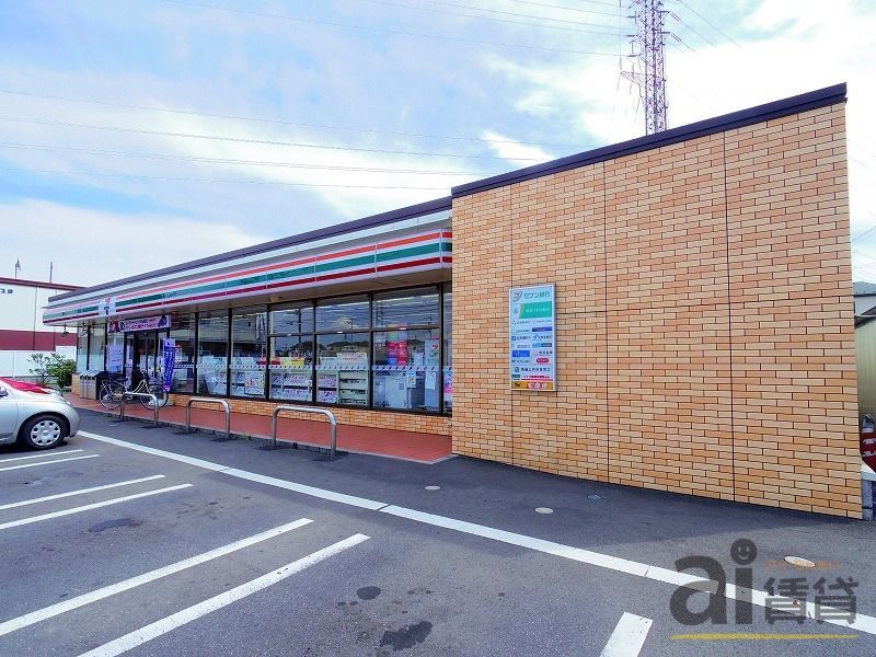 コンビニ　セブンイレブン朝霞岡3丁目店（コンビニ）まで920m