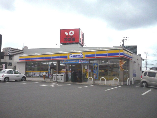 コンビニ　ミニストップ八幡陣原店（コンビニ）まで116m