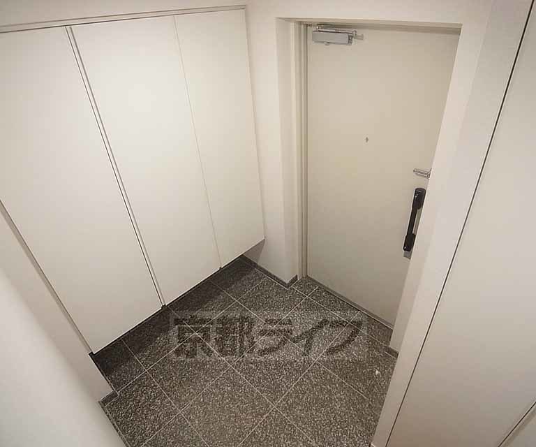 玄関　収納がたくさんございます。