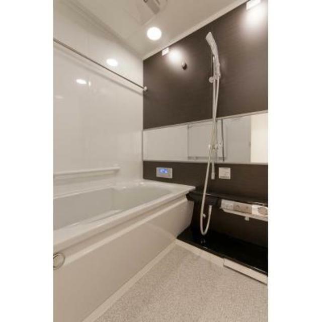 バス・シャワールーム　※写真は同タイプ住戸です。